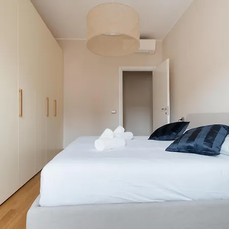 Guesthost - Bright Gambara Milano