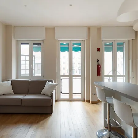 Guesthost - Bright Gambara Appartement Milan